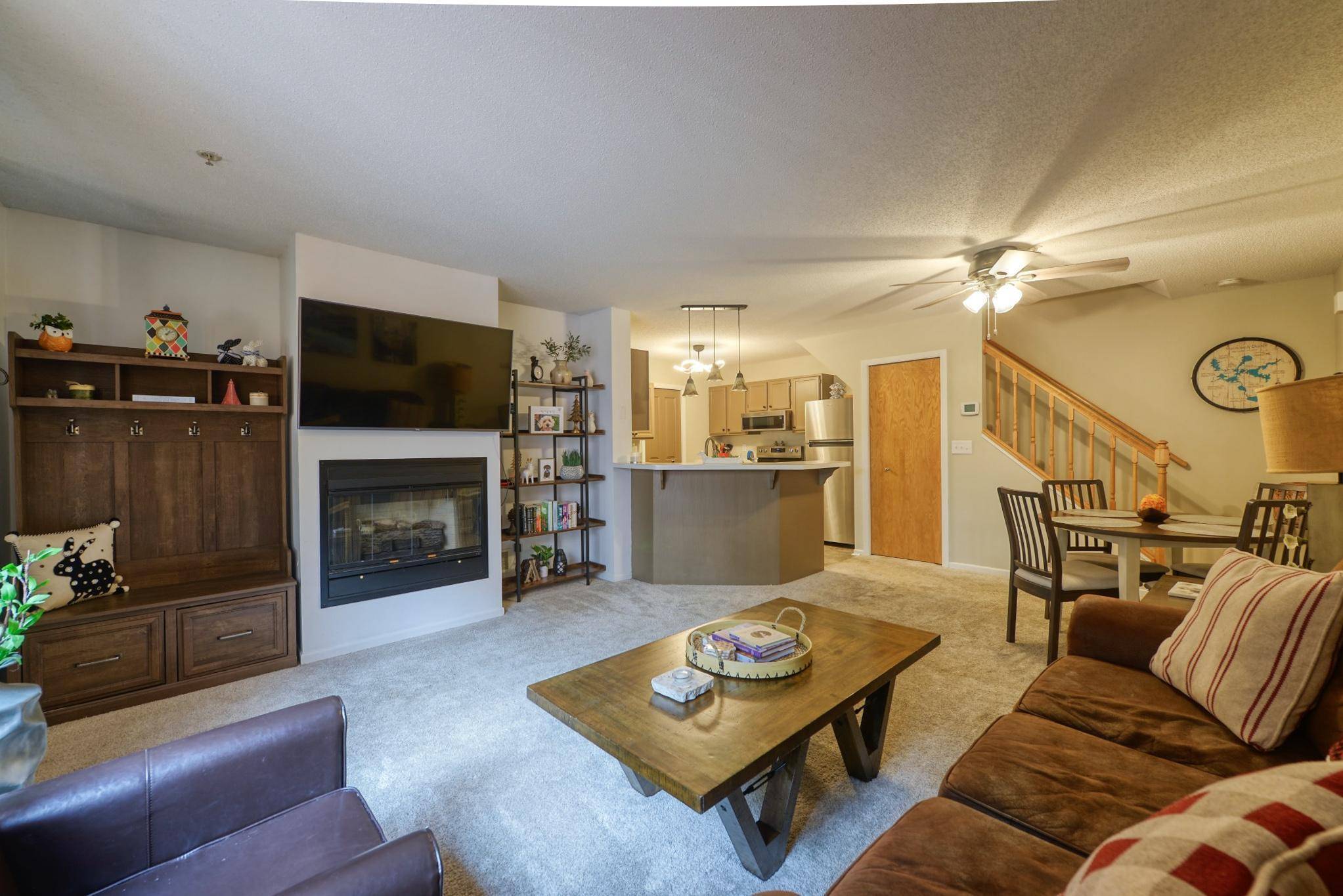 White Bear Lake, MN 55110,1217 Bay CV
