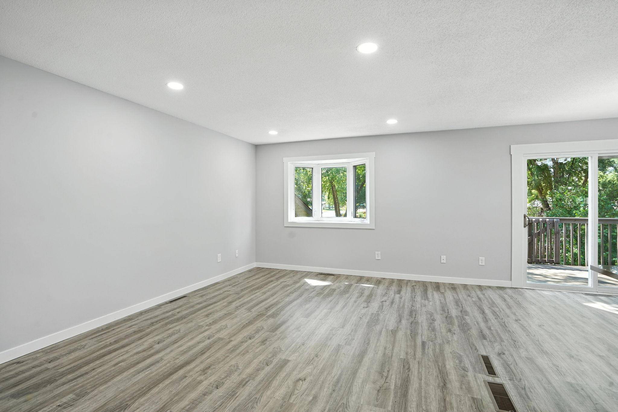 North Saint Paul, MN 55109,1925 Betty Jane CT