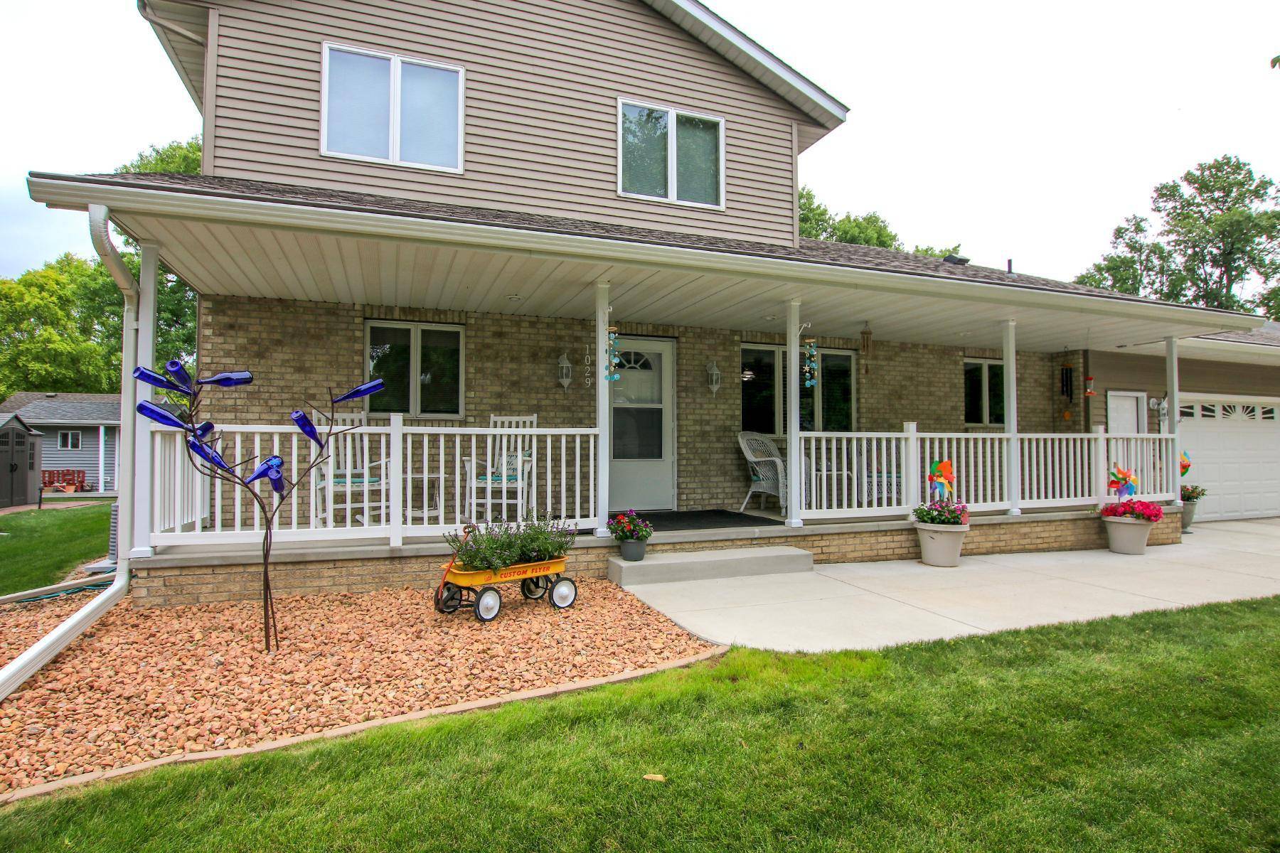Hutchinson, MN 55350,1029 Goebel ST SW