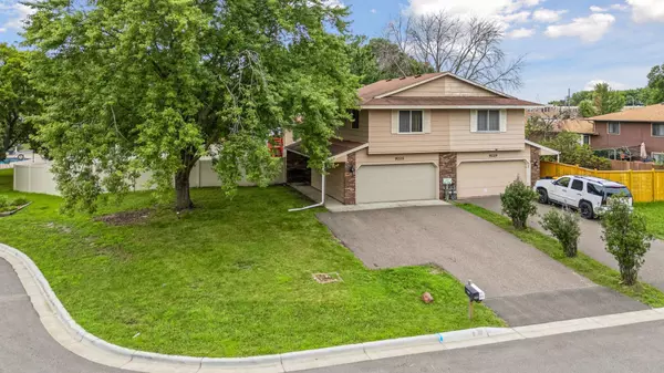9225 29th AVE N, New Hope, MN 55427