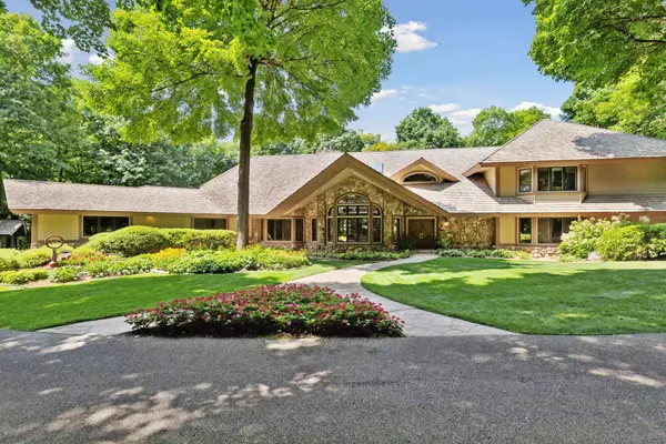Medina, MN 55356,1420 Tamarack DR