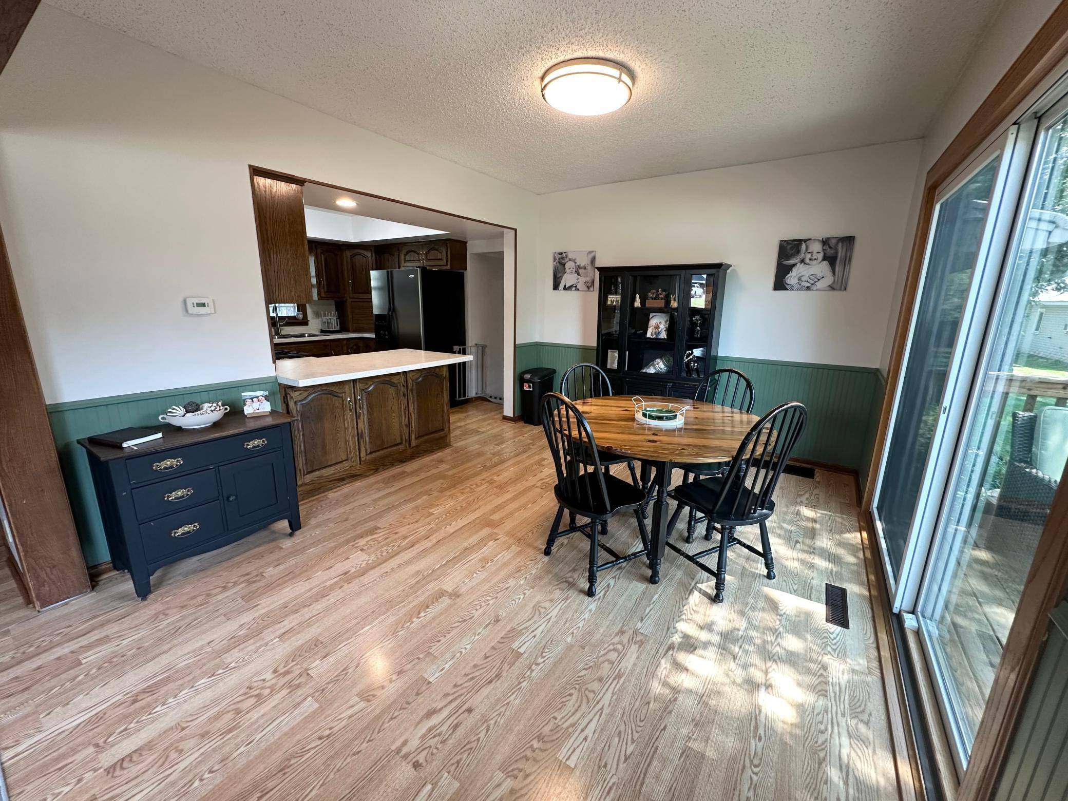 Mora, MN 55051,418 Park ST S