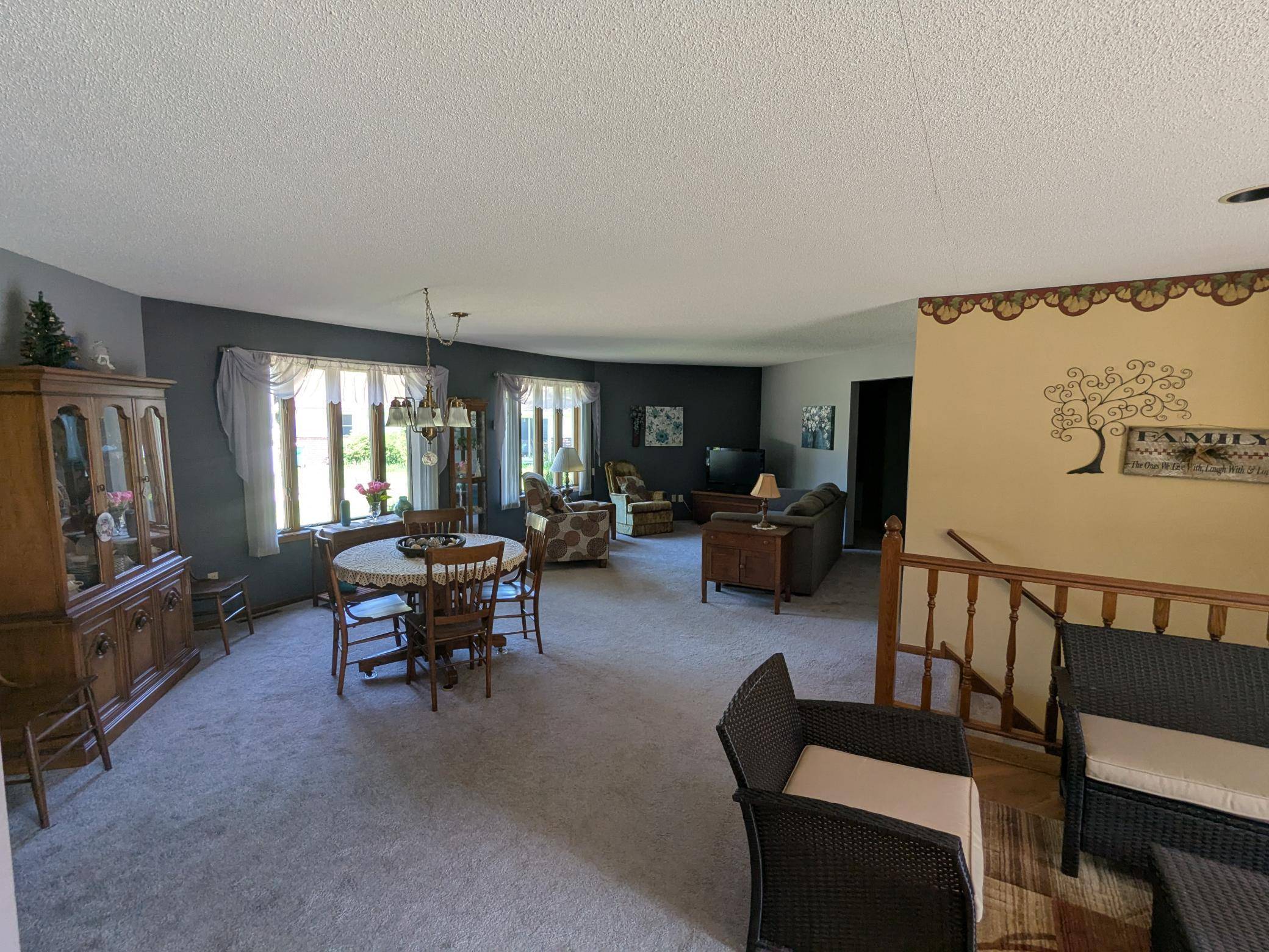 Glenville, MN 56036,475 1st AVE SW