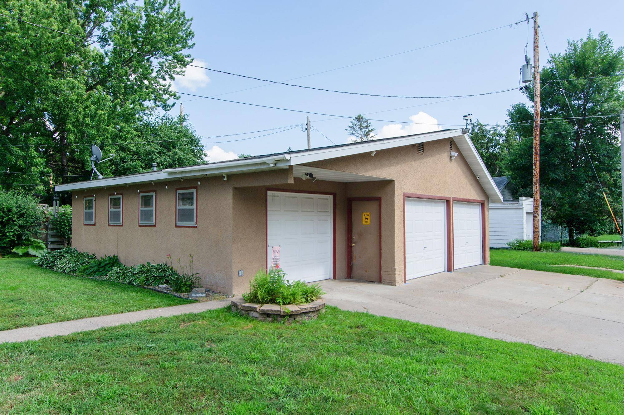 Brainerd, MN 56401,502 G ST NE