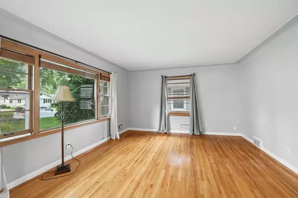 Saint Louis Park, MN 55426,2415 Decatur AVE S