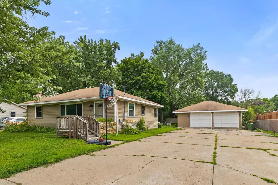 8385 E River RD NW, Coon Rapids, MN 55433