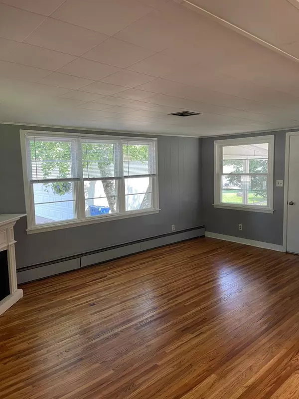 Lake City, MN 55041,715 S Garden ST