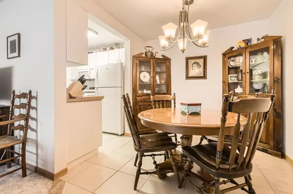 Edina, MN 55435,6309 York AVE S #204