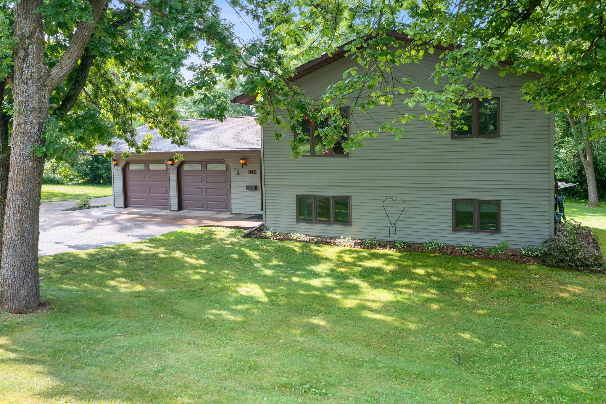 Cumberland, WI 54829,915 Nedvidek ST