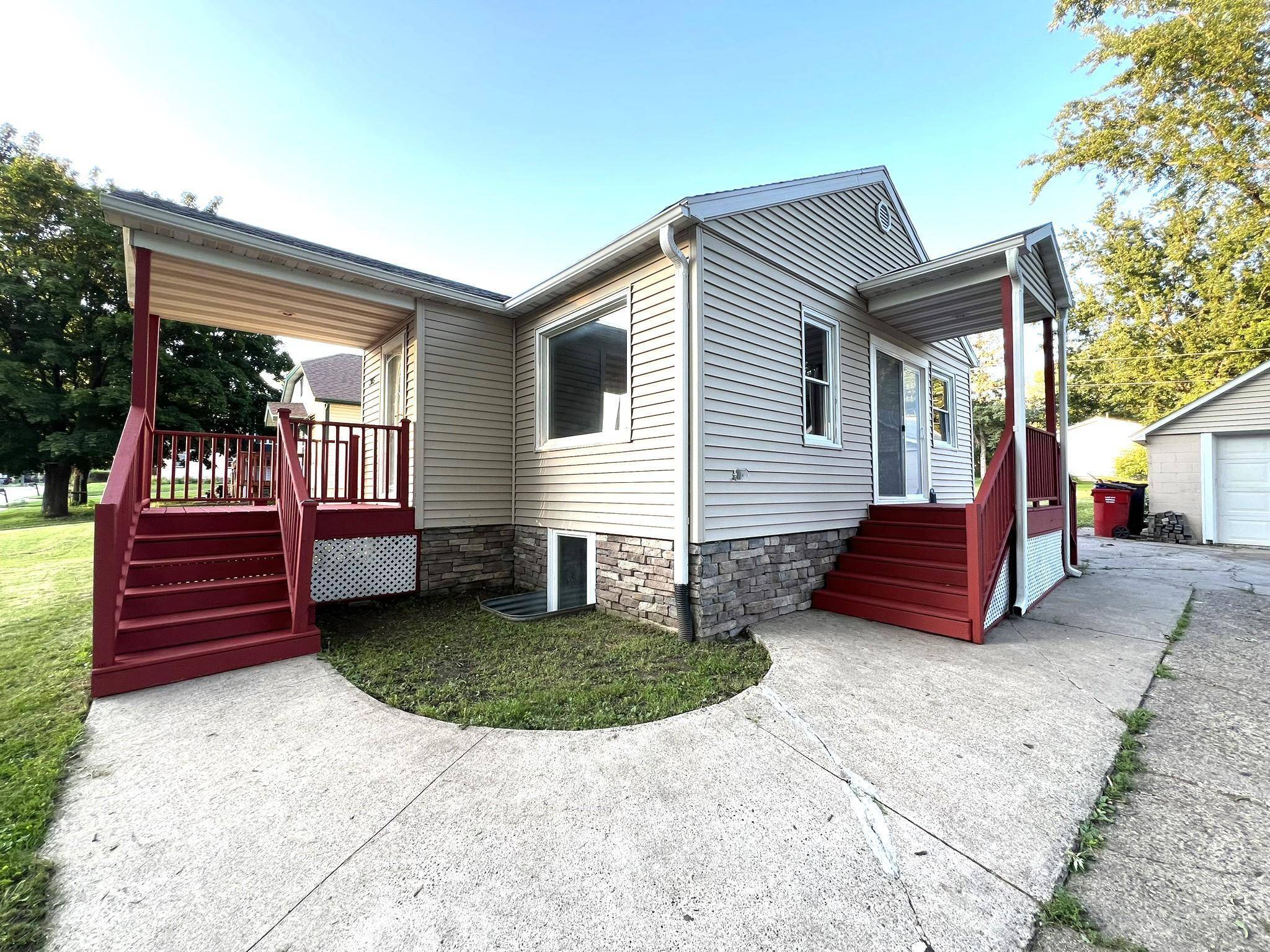 Plainview, MN 55964,345 5th ST SW