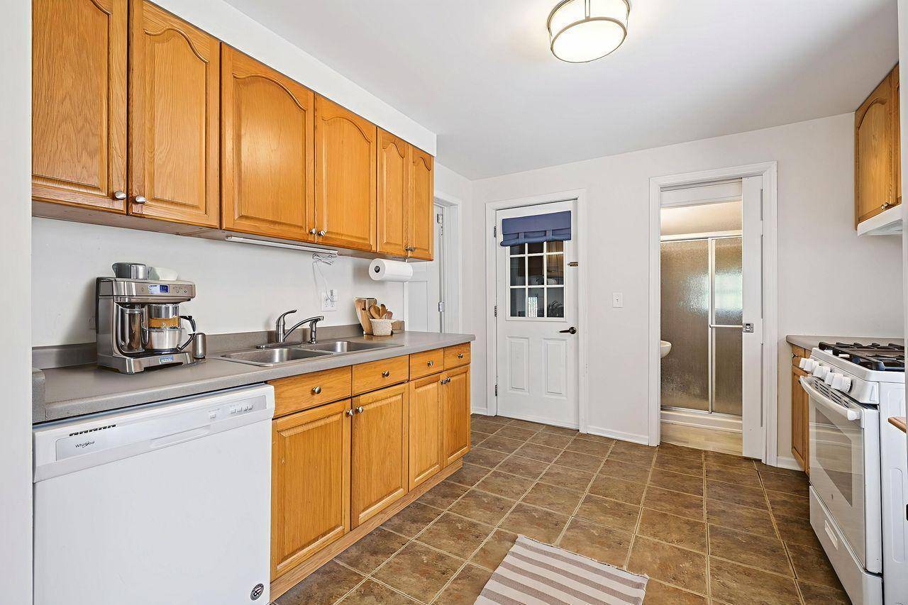 West Saint Paul, MN 55118,178 Mainzer ST