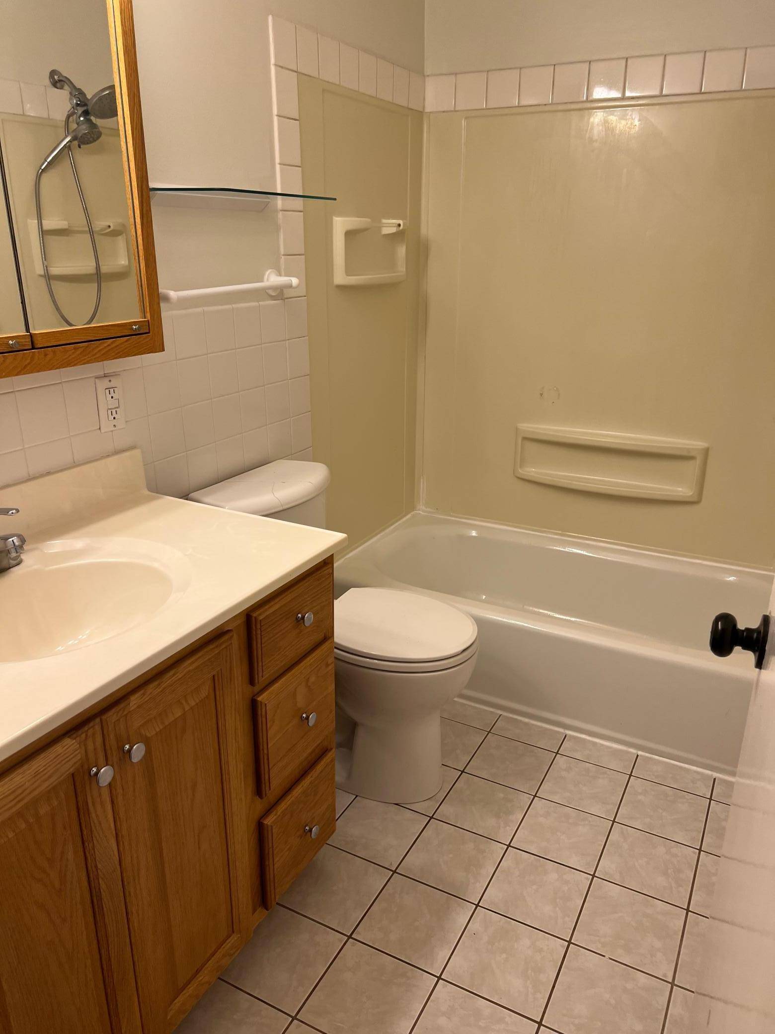 Edina, MN 55435,4101 Parklawn AVE #202