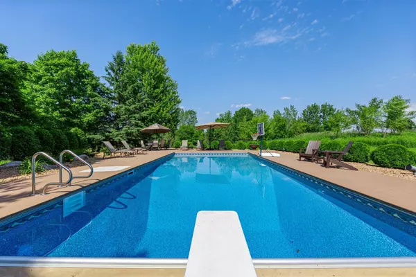 Medina, MN 55340,260 Calamus CIR