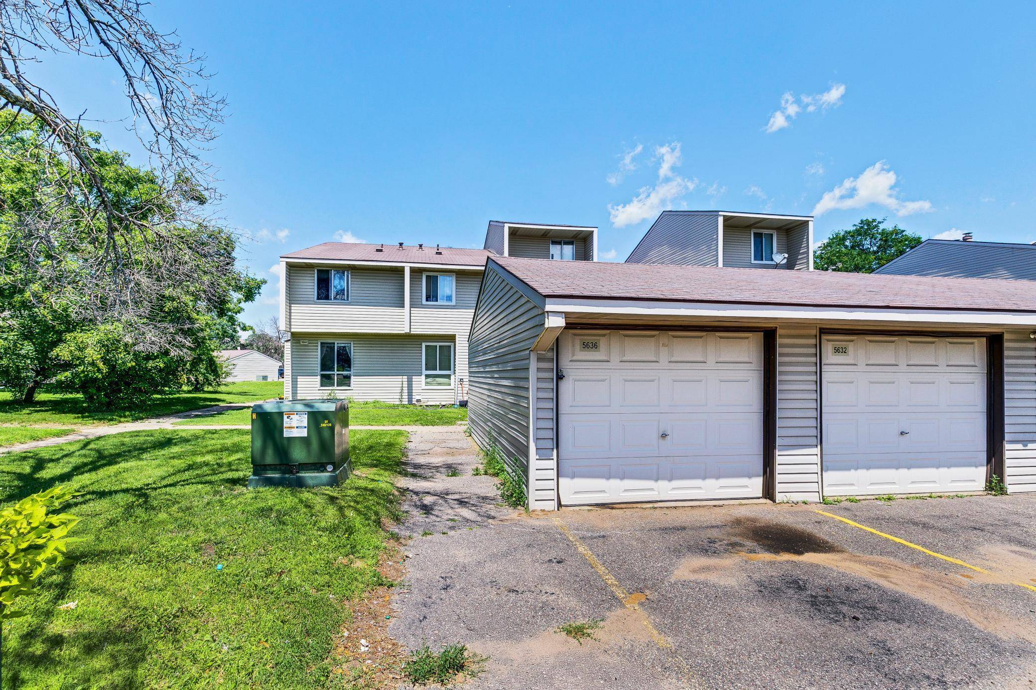 5636 Brookdale DR N, Brooklyn Park, MN 55443