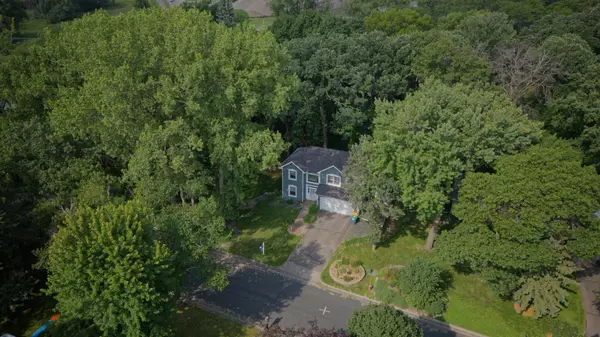 Burnsville, MN 55306,15100 Eileen CIR