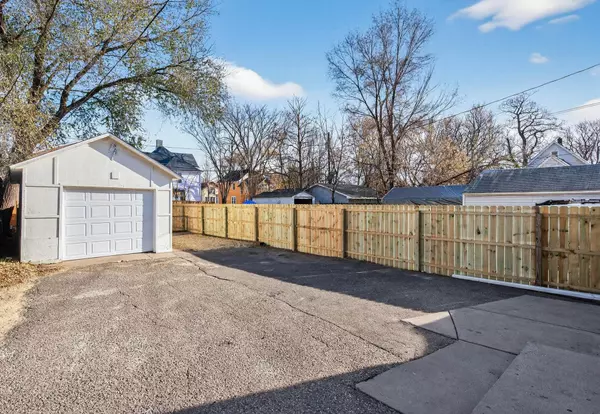 Saint Paul, MN 55130,694 Desoto ST