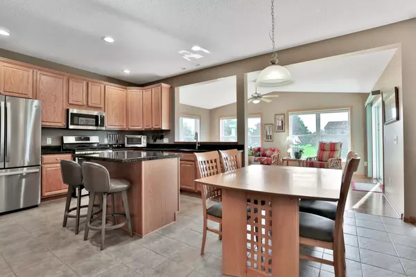 Cottage Grove, MN 55016,7333 Burr Oak AVE S