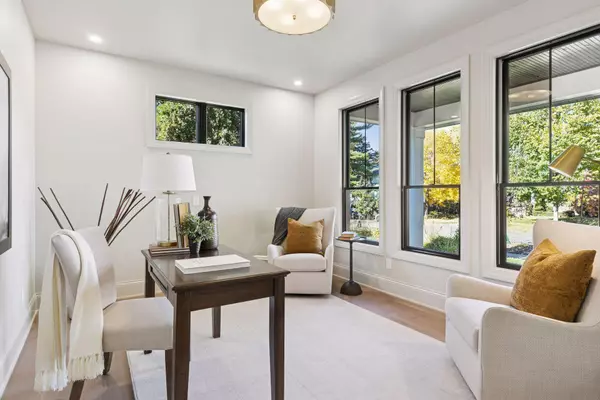 Saint Paul, MN 55105,1532 Lincoln AVE