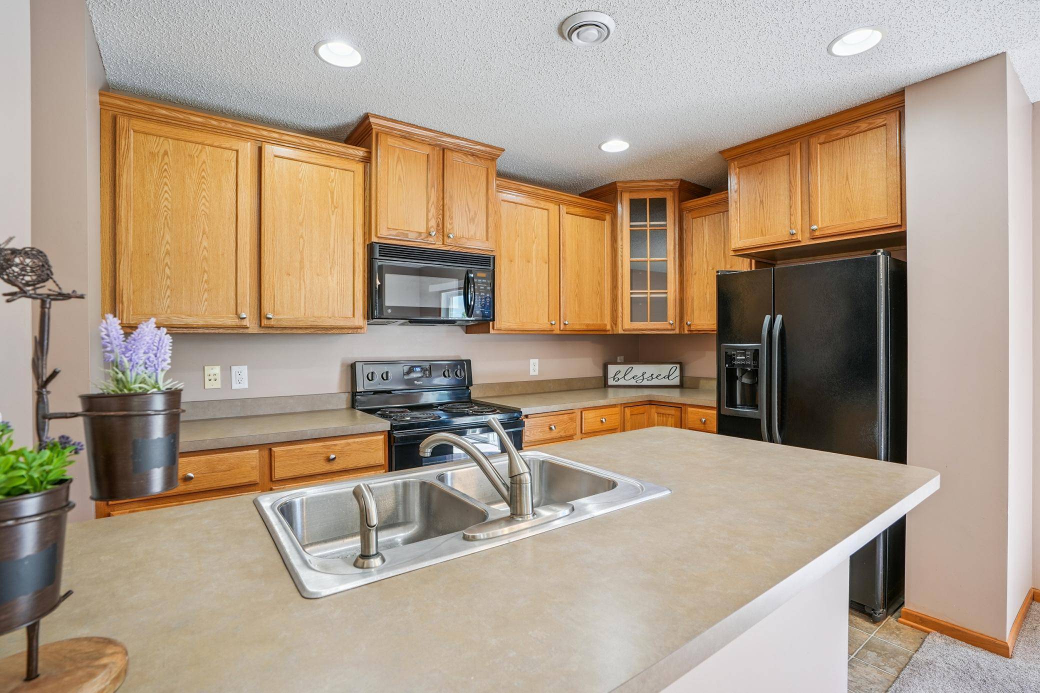 River Falls, WI 54022,2469 Dawes PL #F
