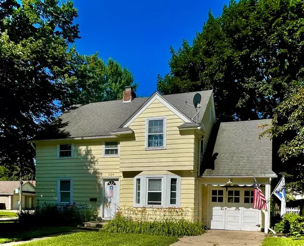 1224 Saint Joseph AVE, Albert Lea, MN 56007