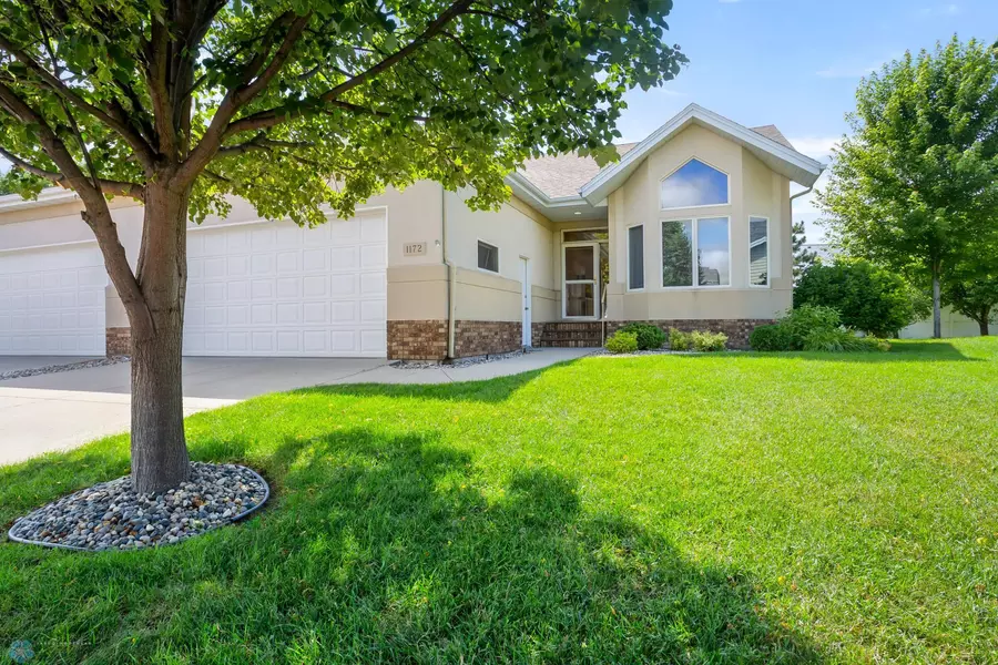 1172 Eagle Park DR S, Fargo, ND 58104