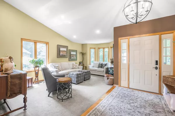 Wyoming, MN 55092,19363 E Tri Oak CIR NE