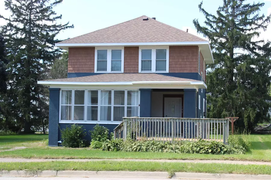 104 S Main ST, Altura, MN 55910