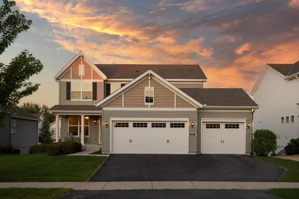 1247 Crosswinds WAY, Waconia, MN 55387