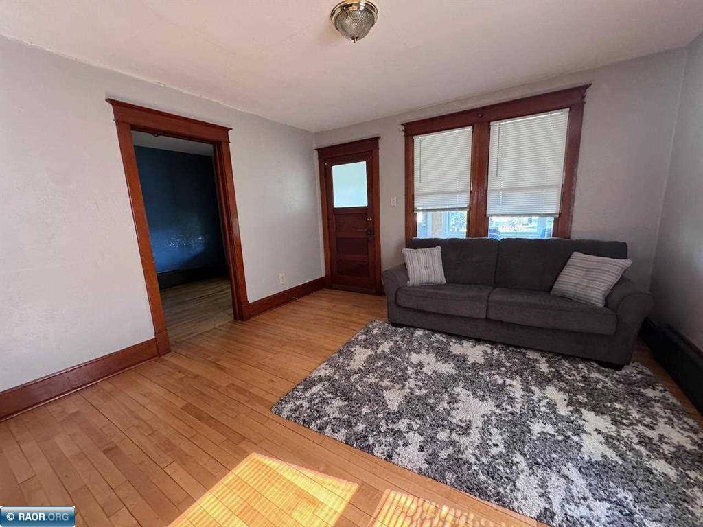 Ely, MN 55731,1027 E Chapman ST