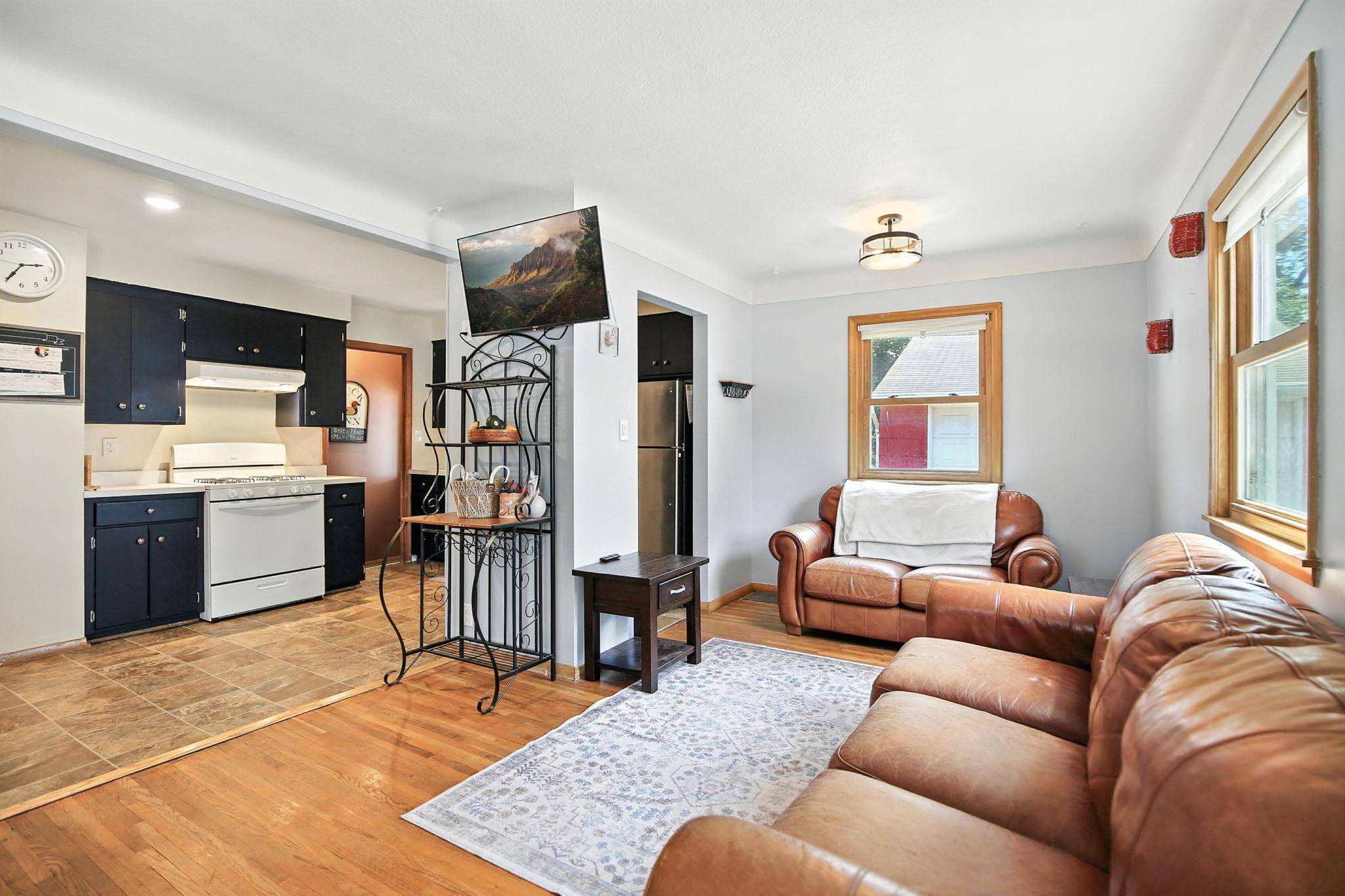 Saint Paul, MN 55113,852 Larpenteur AVE W