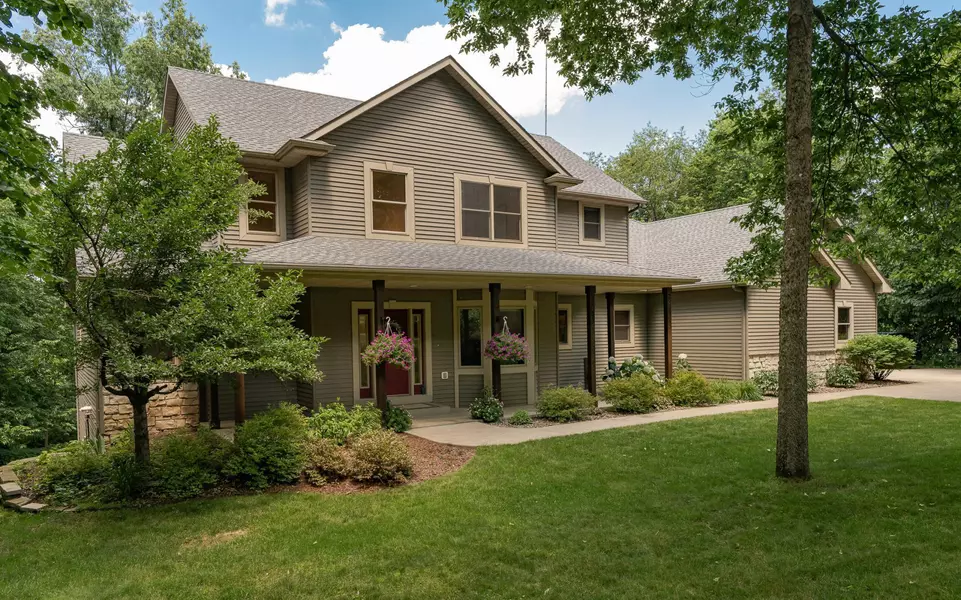 1125 Riverwood DR SW, Oronoco, MN 55960