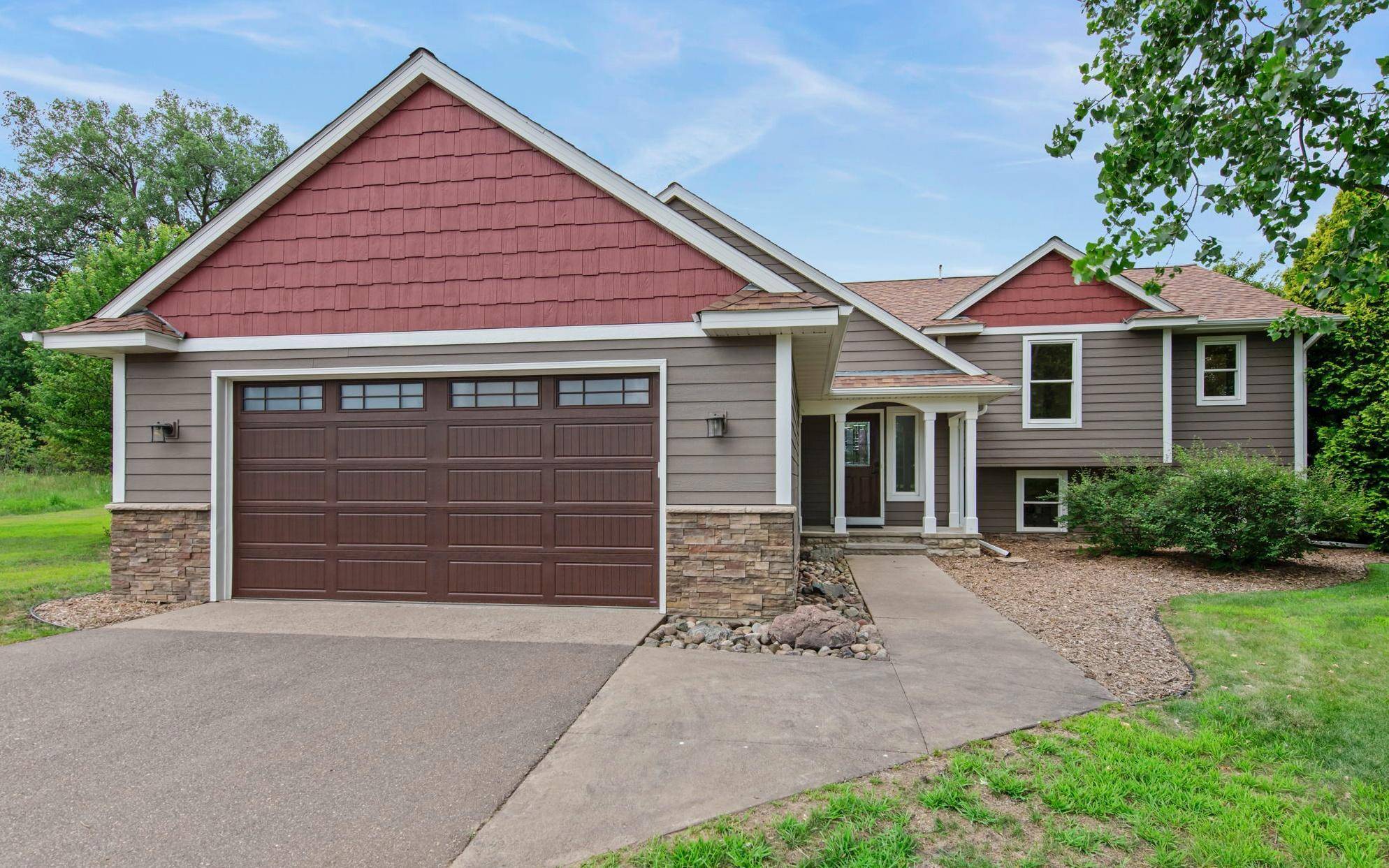 22174 Palisade ST NE, East Bethel, MN 55011