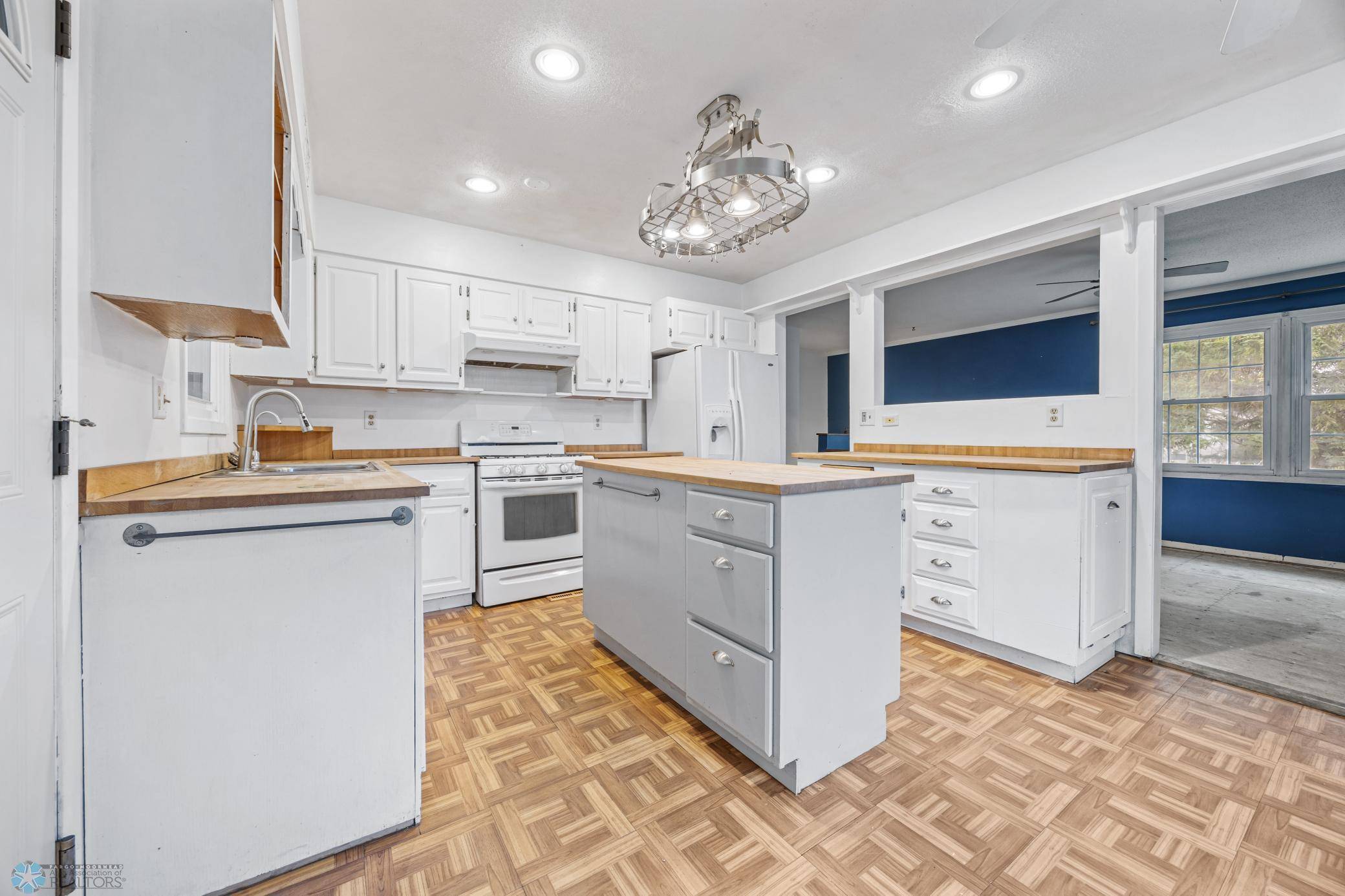 Fargo, ND 58078,426 4th AVE E
