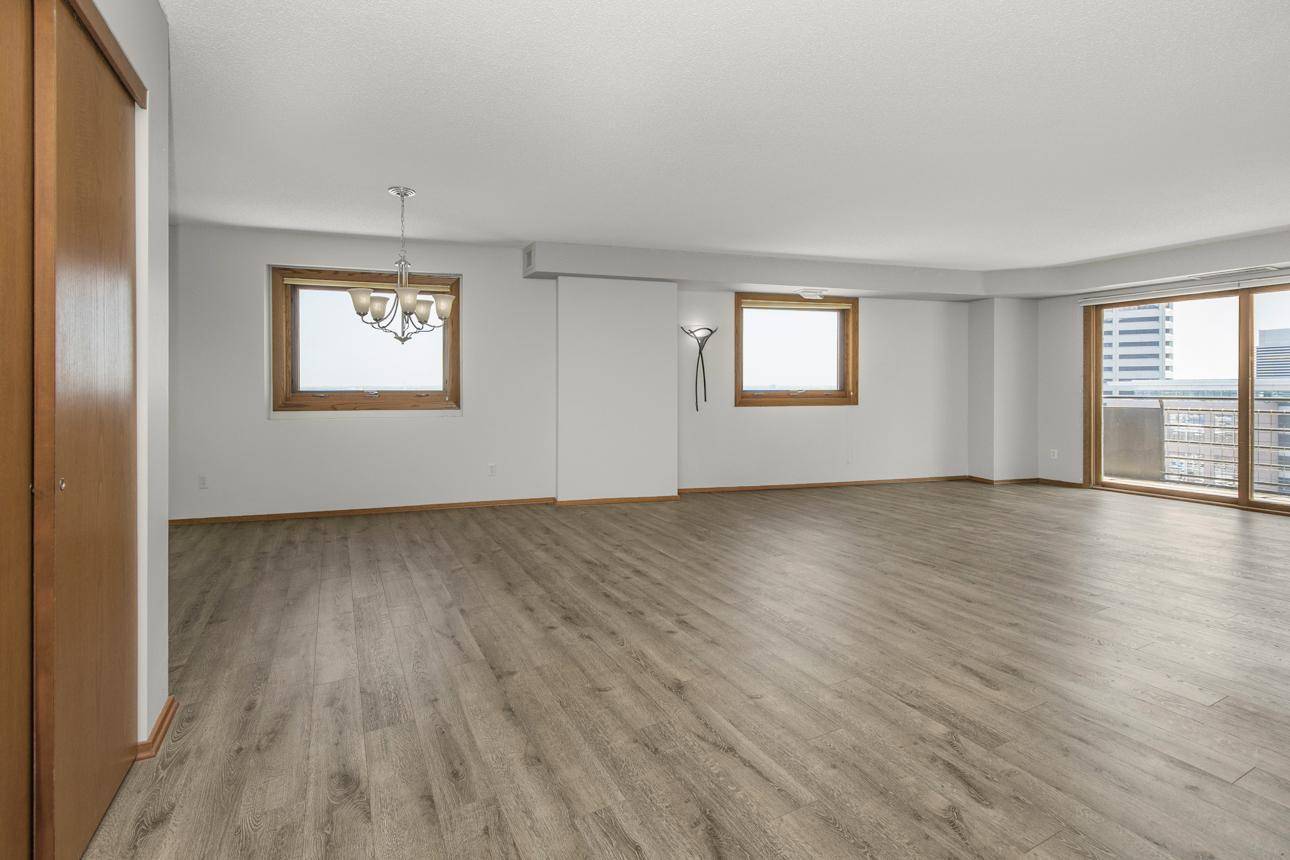 Saint Paul, MN 55101,66 9th ST E #2315