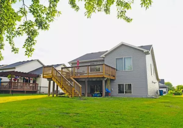 Sartell, MN 56377,1524 Nuthatch AVE