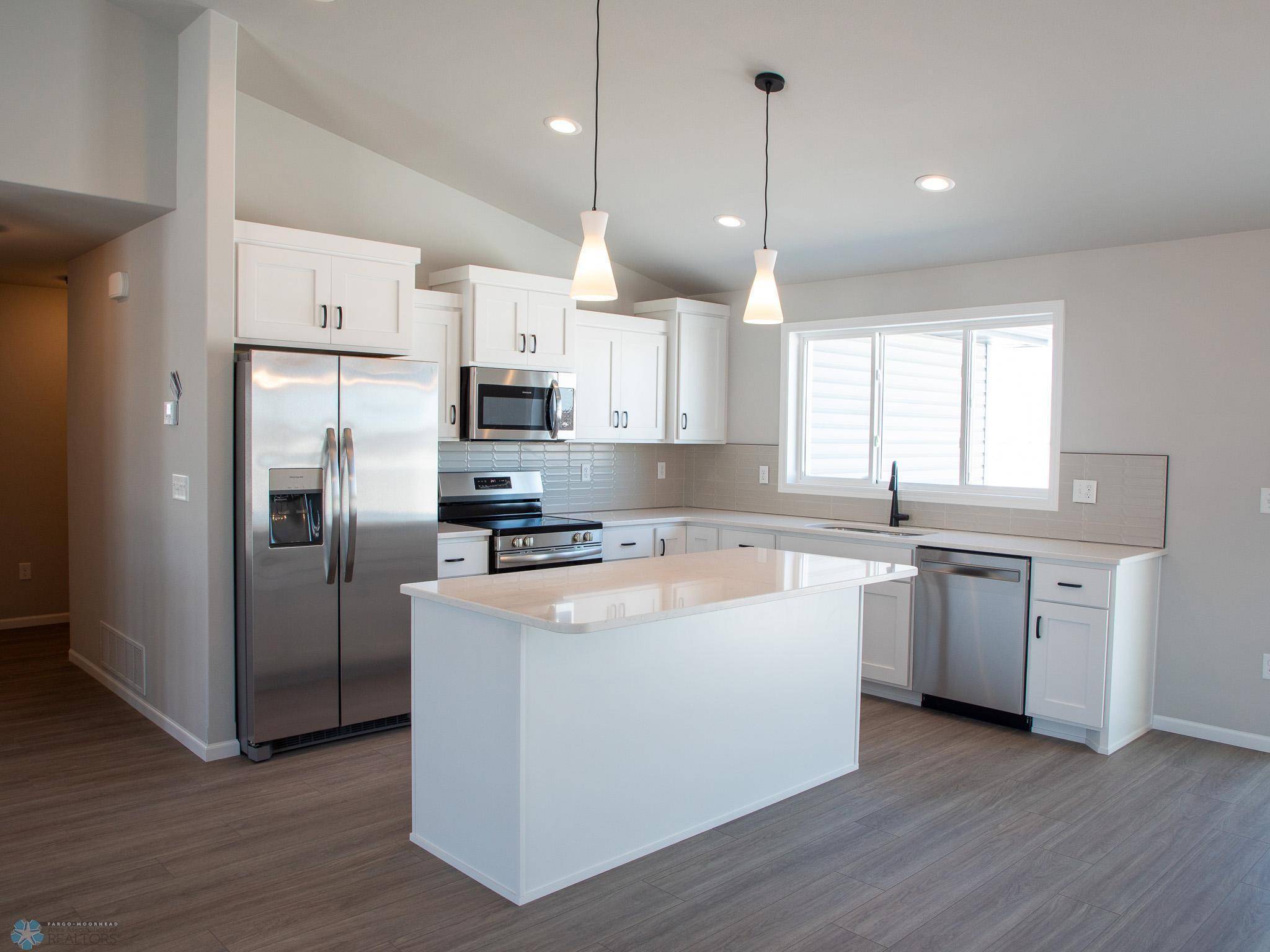 Horace, ND 58047,10117 Concord DR