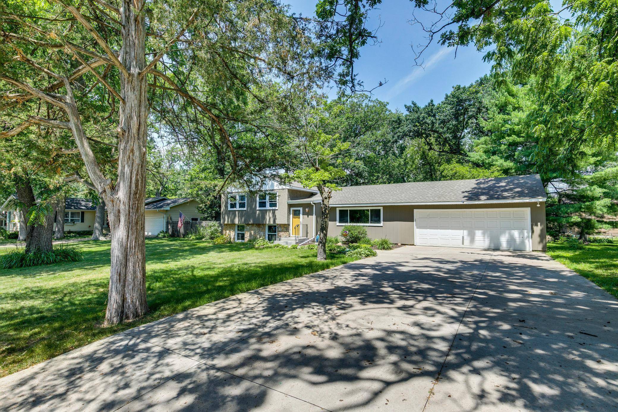 White Bear Twp, MN 55110,2643 1st ST