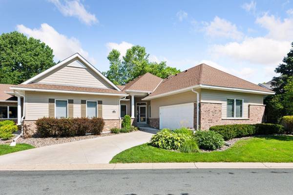11420 Clarion WAY, Minnetonka, MN 55343