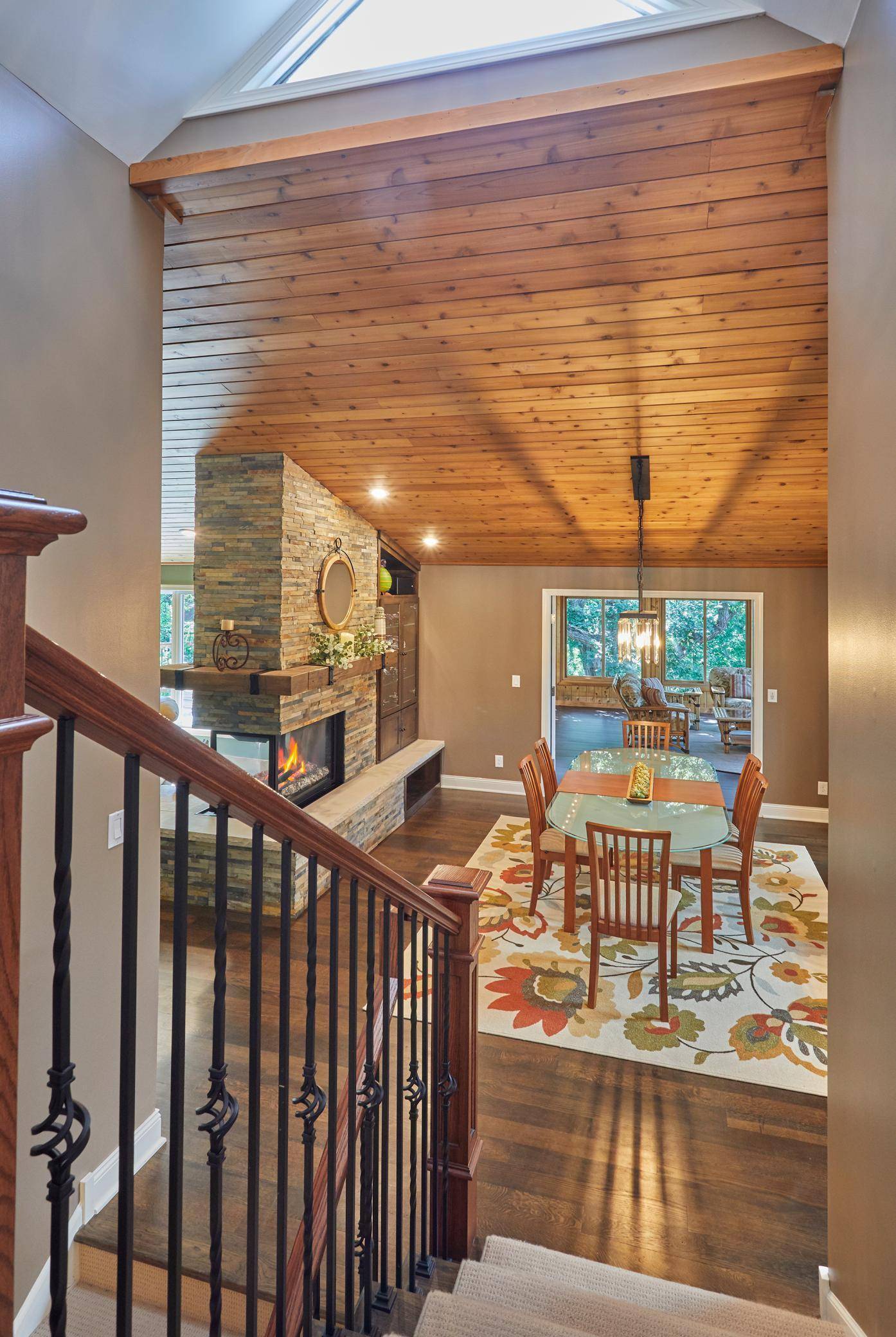 Bloomington, MN 55420,145 Spring Valley DR