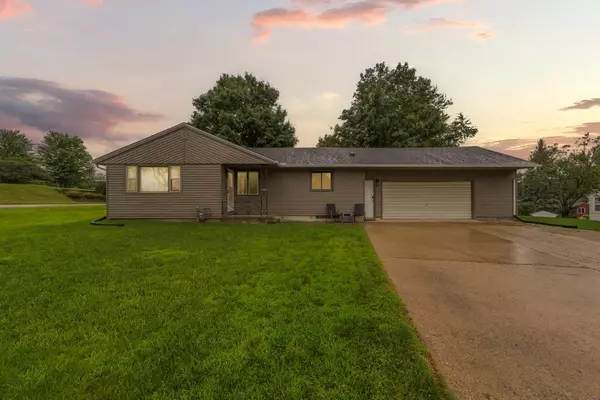 Owatonna, MN 55060,1152 Butternut AVE