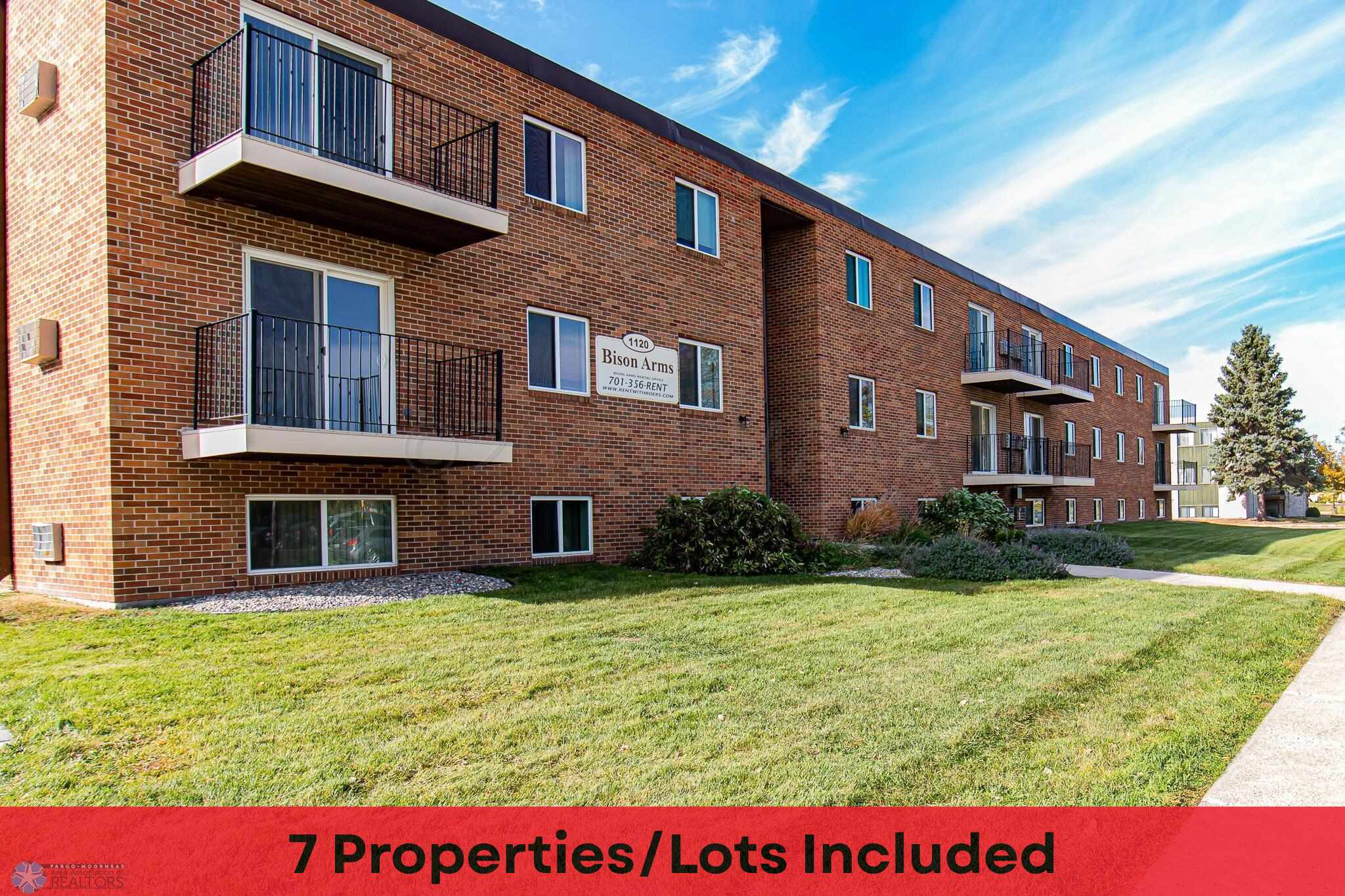 1120 16 ST N, Fargo, ND 58102