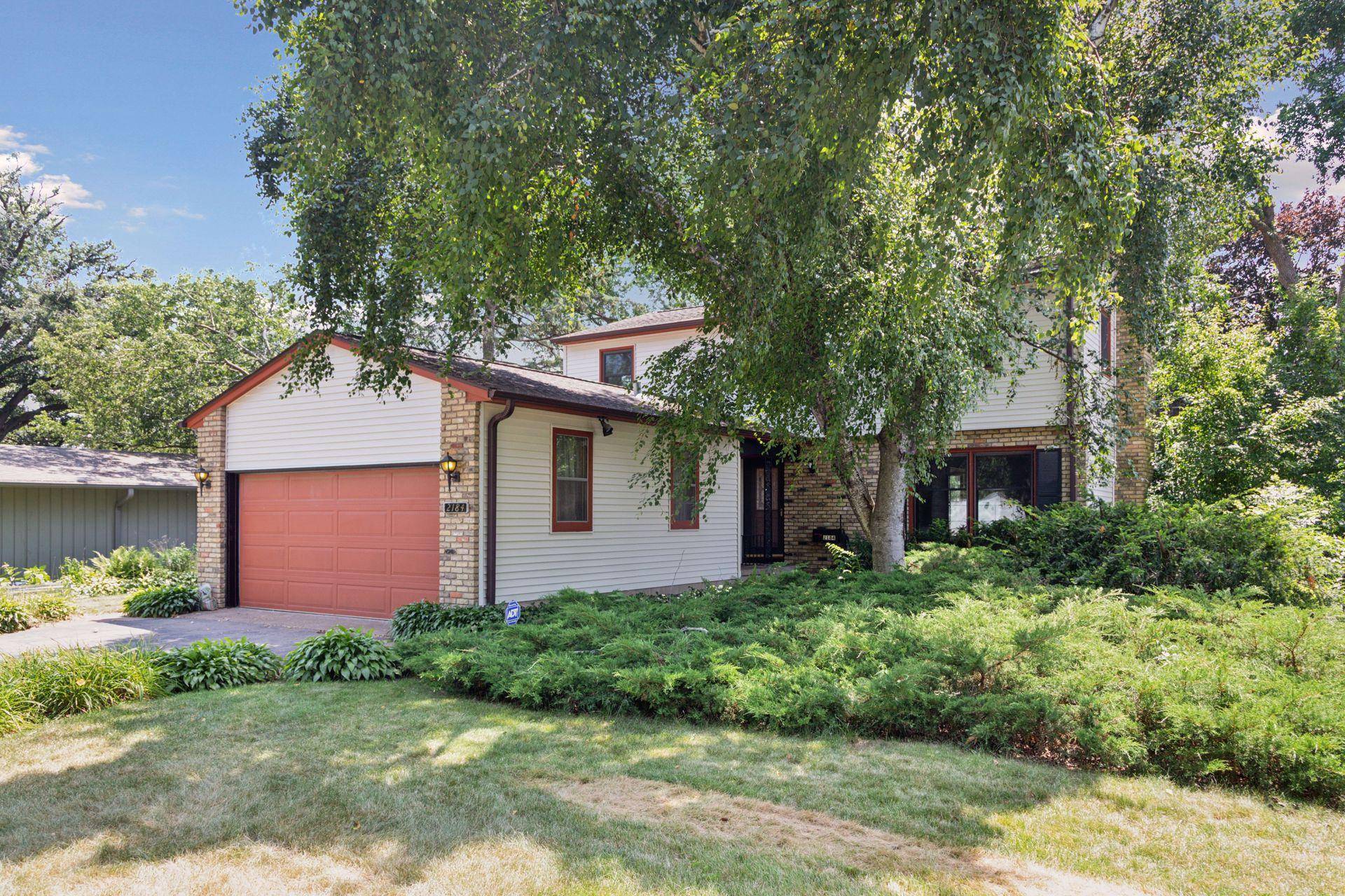 Saint Paul, MN 55119,2184 Larry Ho DR