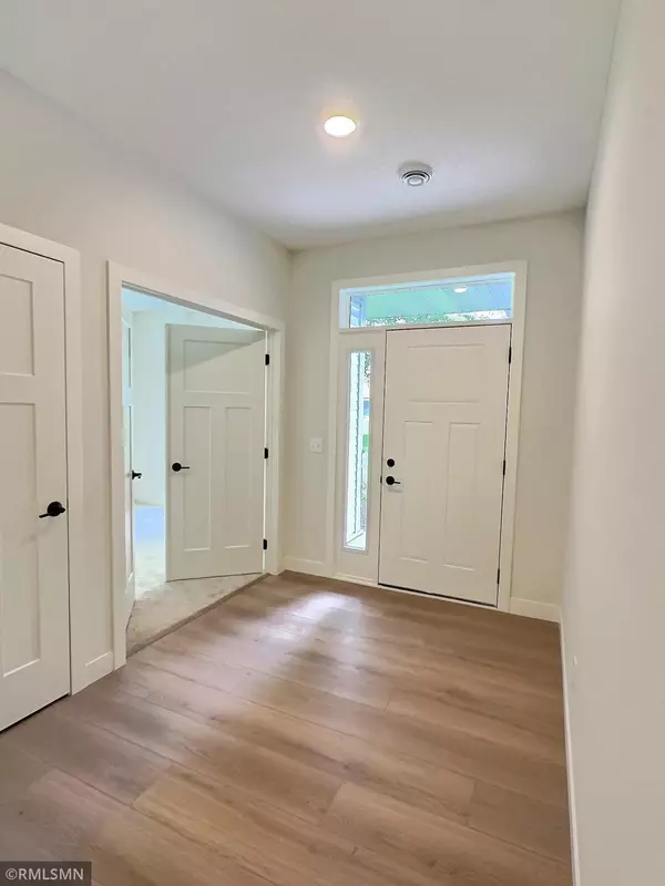 Annandale, MN 55302,30 Cedar CT