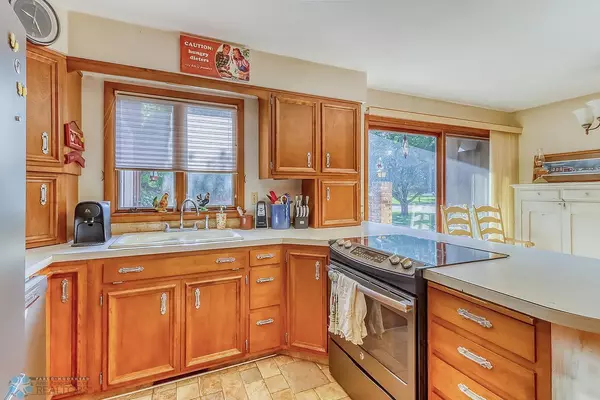 Casselton, ND 58012,202 12th AVE N