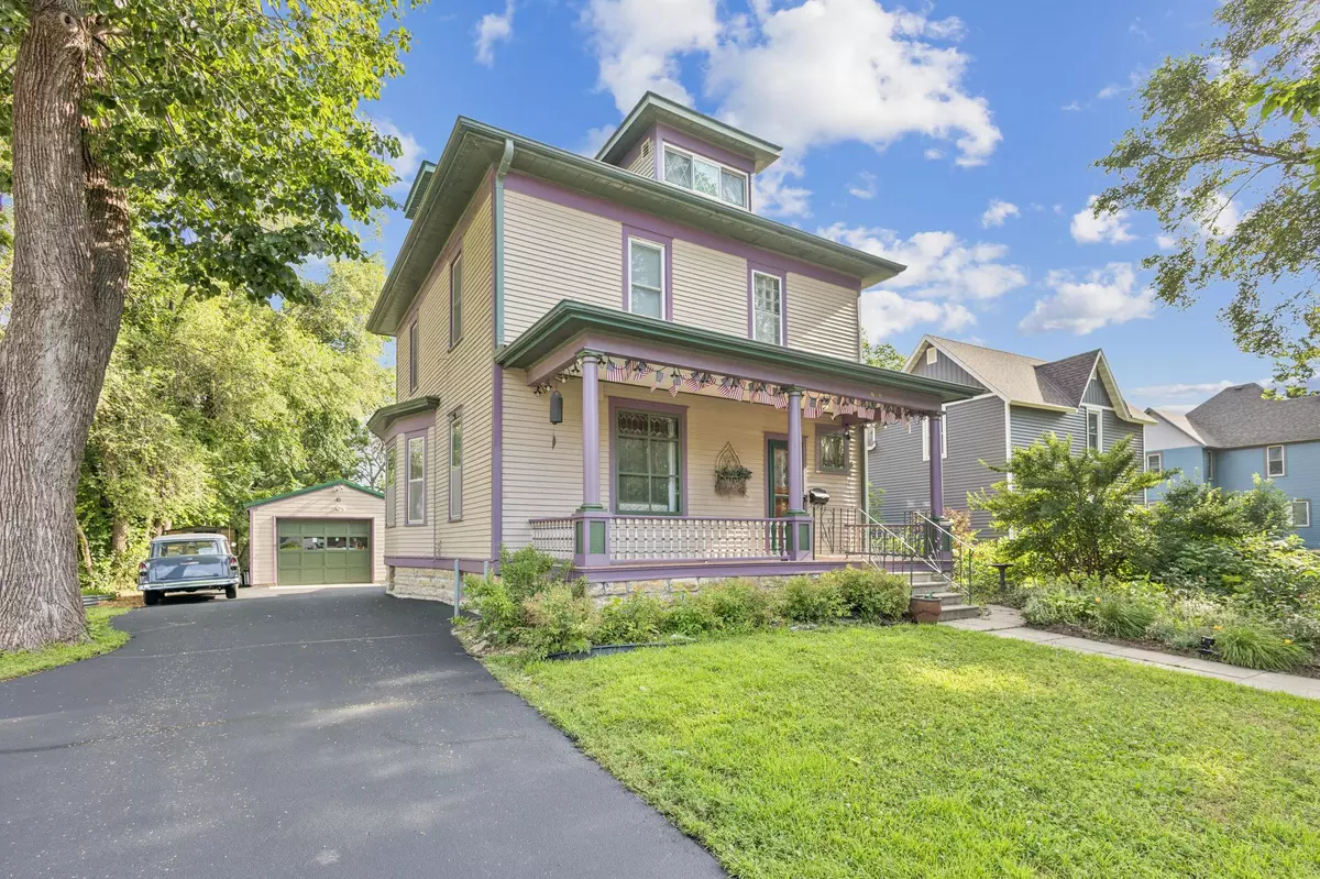 Faribault, MN 55021,616 7th ST NW
