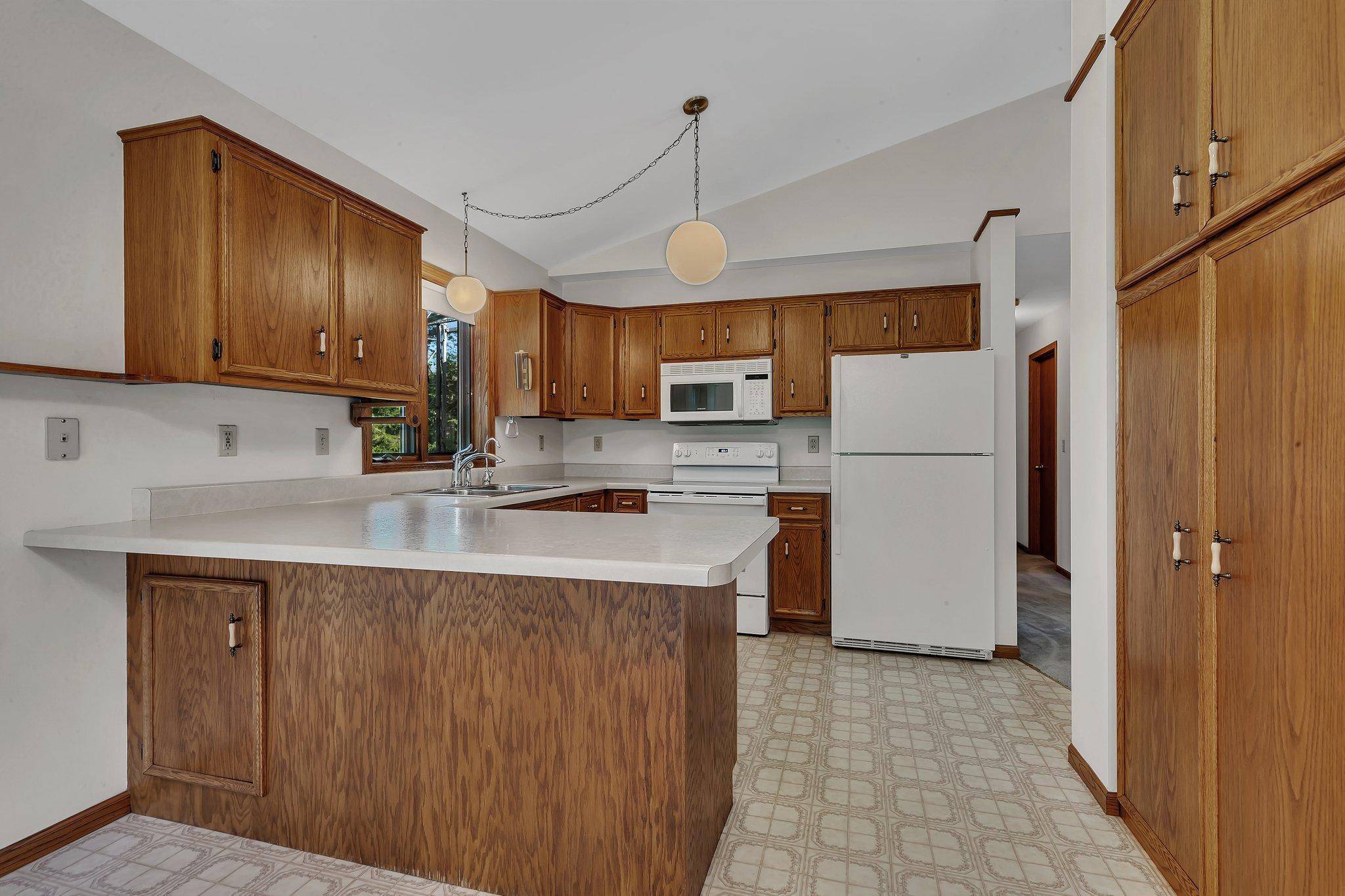 Royalton, MN 56373,302 N Hickory ST