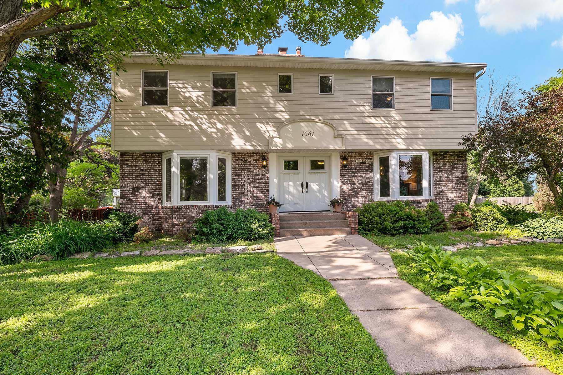 1061 William CT, Mendota Heights, MN 55120