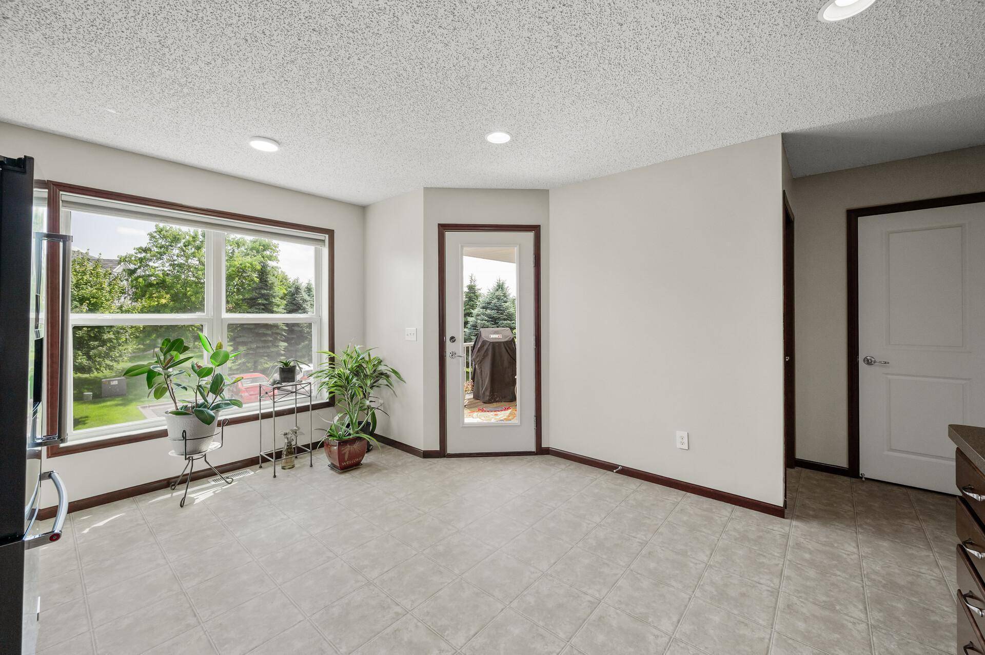 Hugo, MN 55038,5062 French DR N