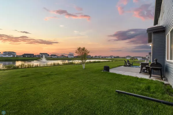 Horace, ND 58047,10159 Burgundy DR