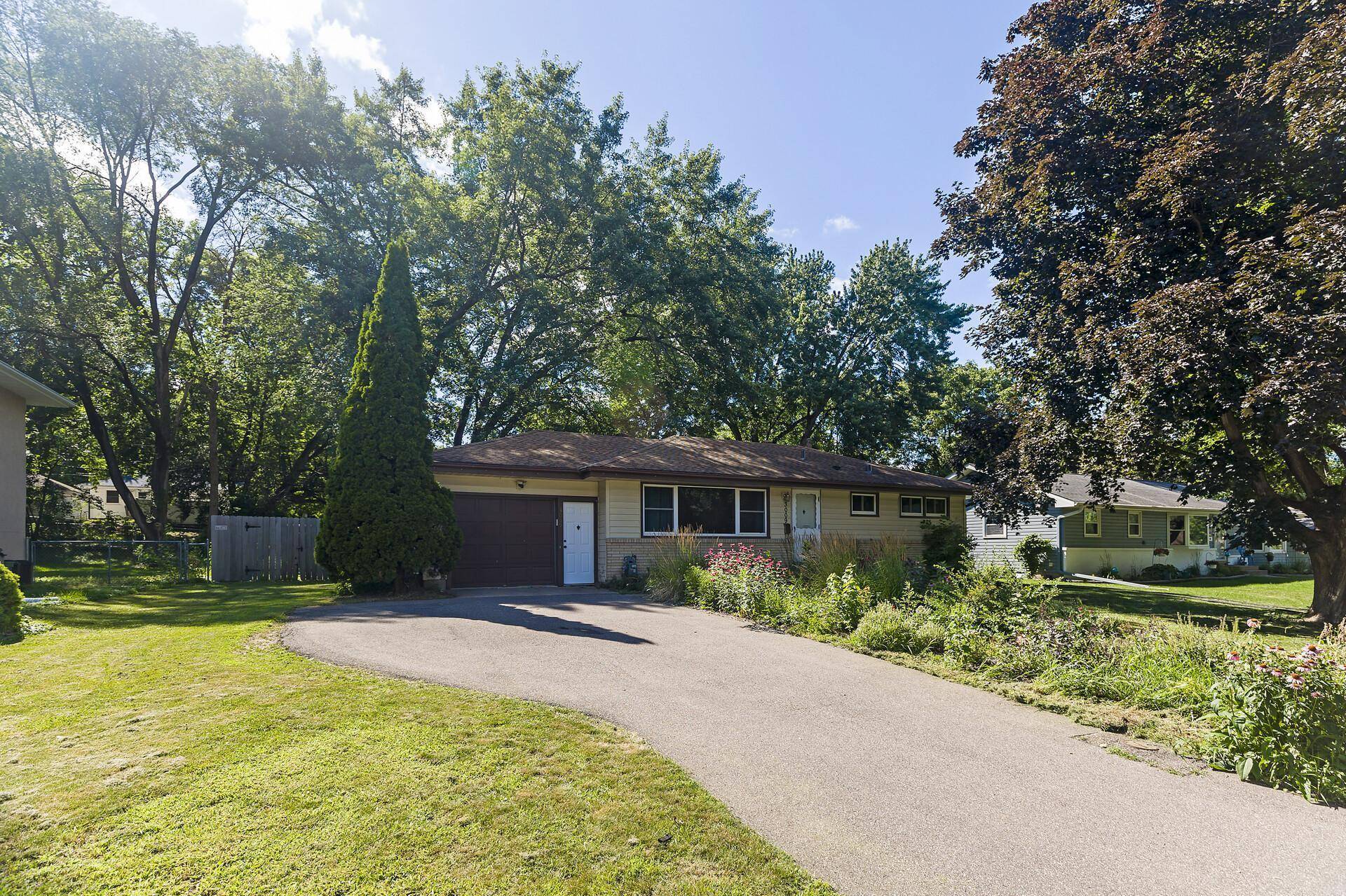 3009 Jersey AVE N, Crystal, MN 55427